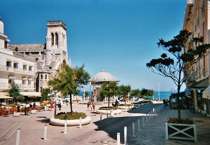 Gallery Photo